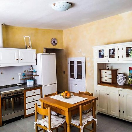 ラ・マッダレーナCasa Maddalenina Con Giardino, Vicino Al Mare!アパートメント エクステリア 写真