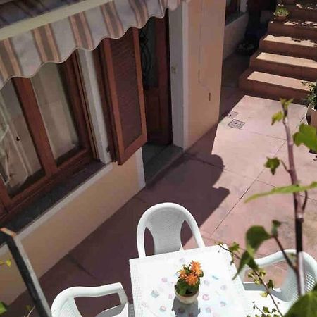 ラ・マッダレーナCasa Maddalenina Con Giardino, Vicino Al Mare!アパートメント エクステリア 写真