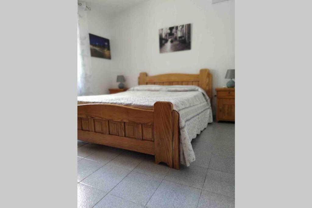 ラ・マッダレーナCasa Maddalenina Con Giardino, Vicino Al Mare!アパートメント エクステリア 写真